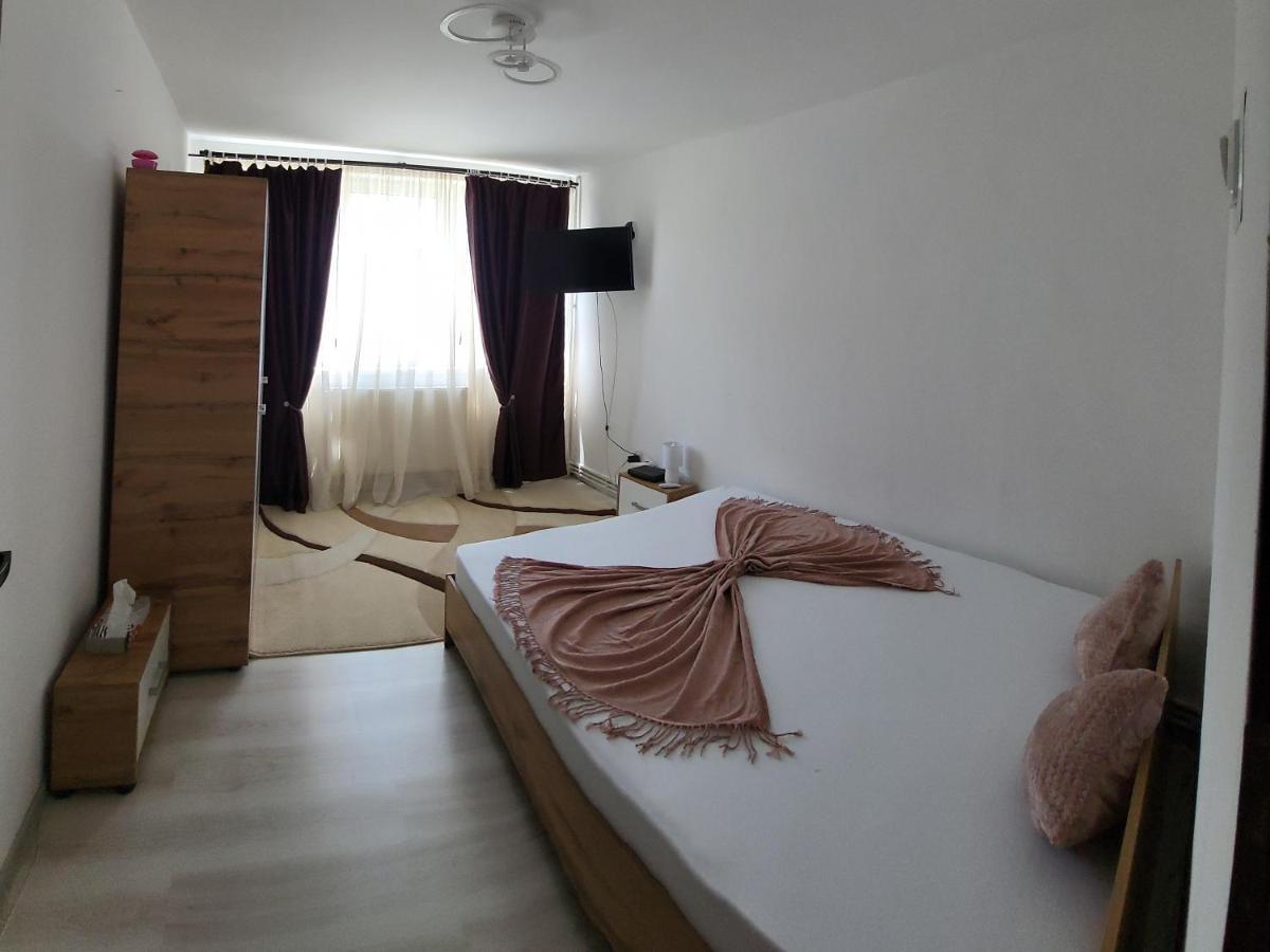 Apartament In Regim Hotelier 데바 외부 사진