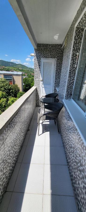 Apartament In Regim Hotelier 데바 외부 사진